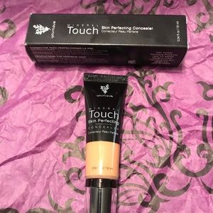 Concealer in the color Satin